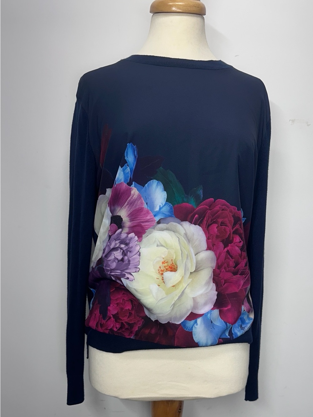 Ted Baker London Floral Print Long Sleeve Knit Top Sweater Navy Size 2
